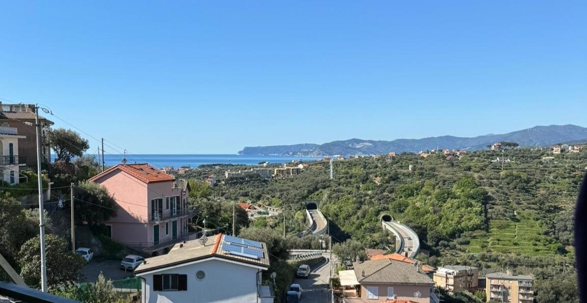 Casa Graziella Bed & Breakfast Челе Лигуре Екстериор снимка